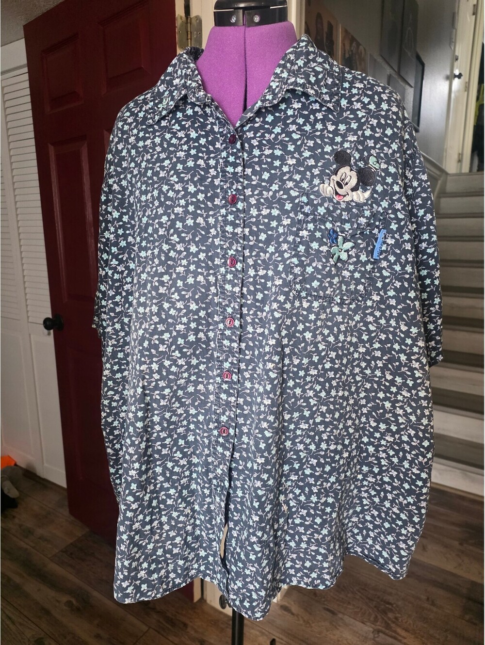 Plus size Mickey Unlimited Vintage Y2K Embroidered pocket size 22W womens